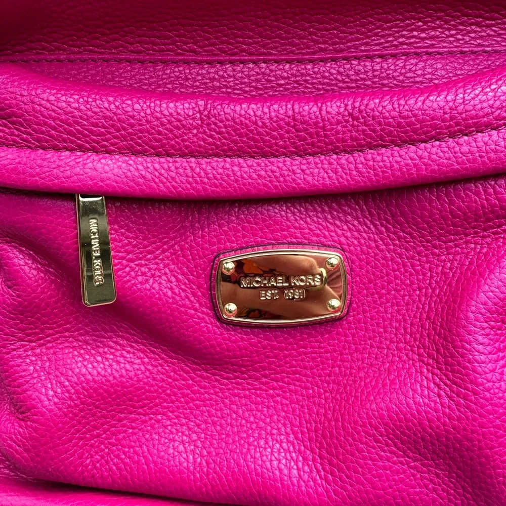 Michael Kors Large Jet Set Leather Backpack Fuschia - Picture 2 of 6